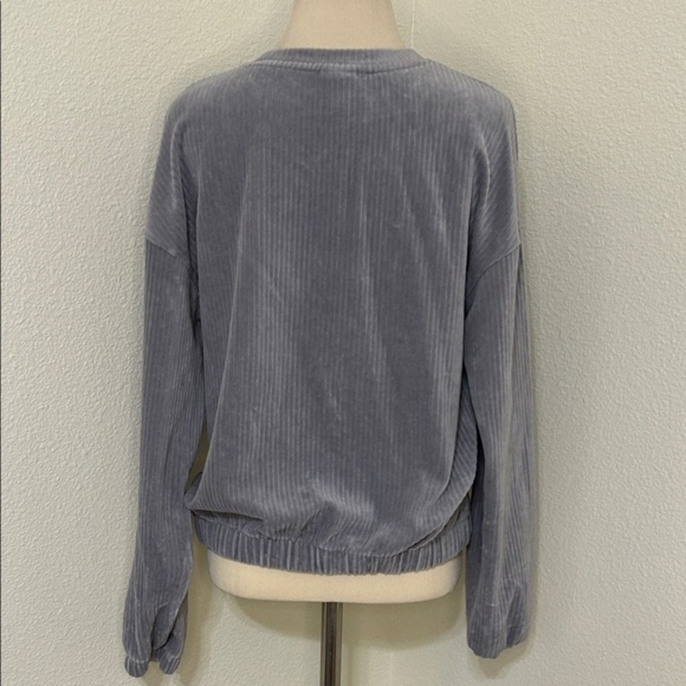Ultra Soft & Roomy A New Day Gray Ribbed Long Sleeve Top S Small